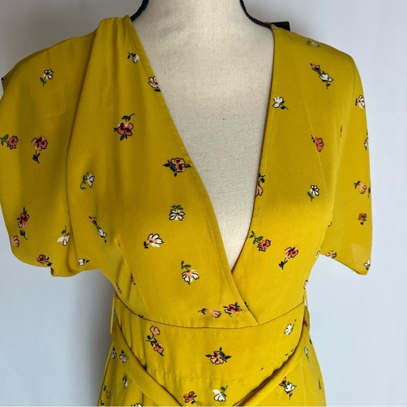Bella Ella Golden Horizon Mustard Floral Maxi Dress Size Small Belted Long (NWT) - Picture 5 of 9